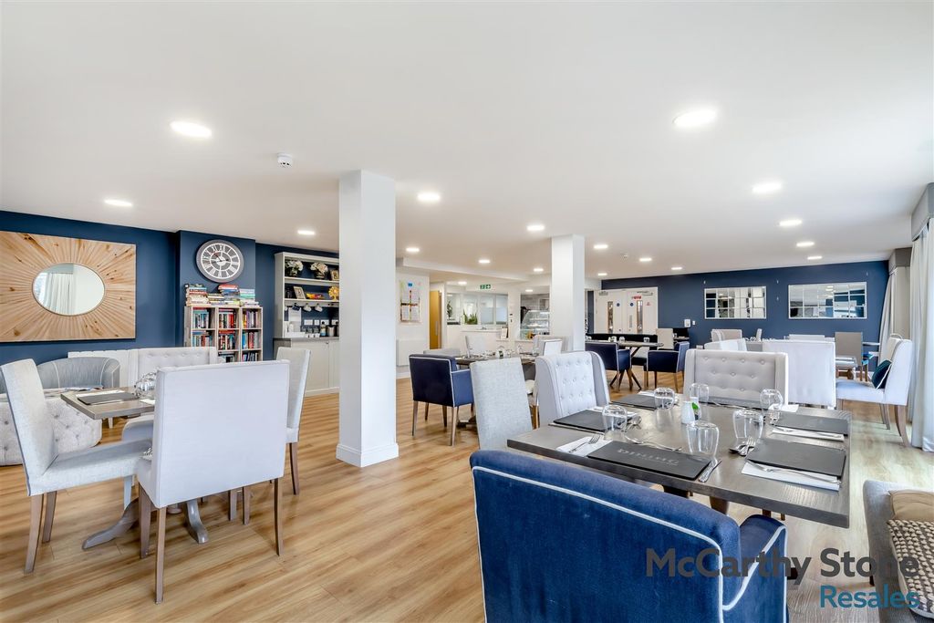 Additional image 25 of 2 bed flat for saleOakhill Place, High View, Bedford, Bedfordshire MK41