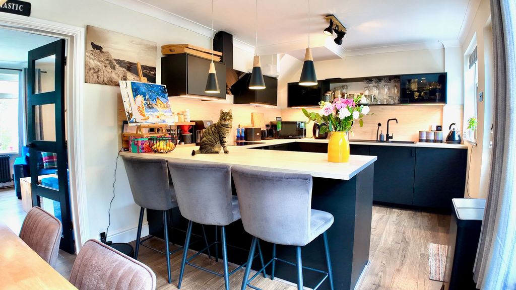 Additional image 14 of 3 bed semi-detached house for salePenallta Road, Ystrad Mynach CF82