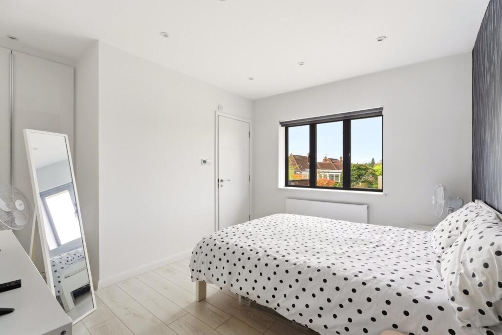 Additional image 21 of Oakwood Road, Bricket Wood, St. Albans, Hertfordshire, AL2