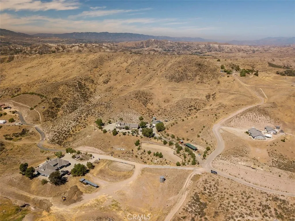 13602 Sego Rd, Agua Dulce, CA 91390