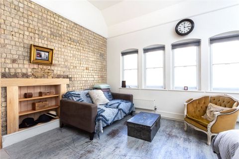 Commercial Street, London E1, Studio for sale