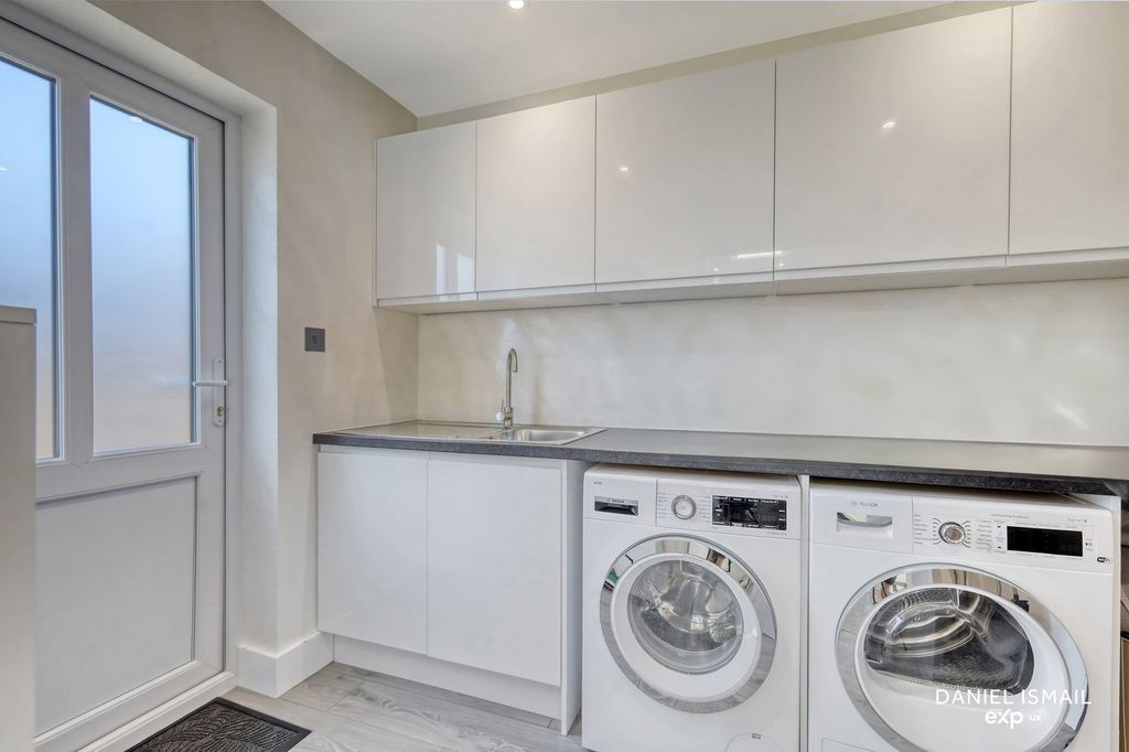 Additional image 12 of 5 bed detached house for saleGreat Berry Lane, Langdon Hills, Basildon SS16
