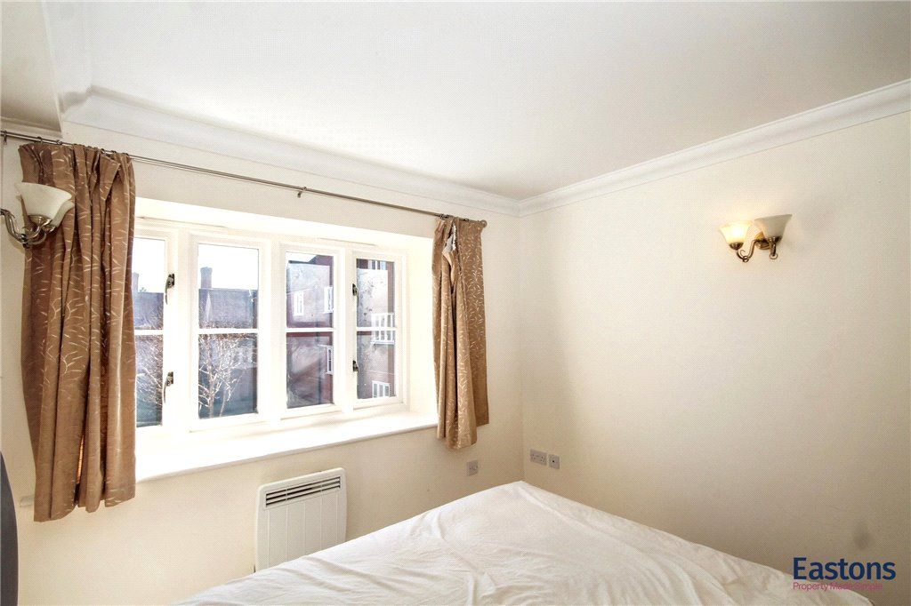 Additional image 18 of 2 bed flat for saleElizabeth Drive, Banstead SM7