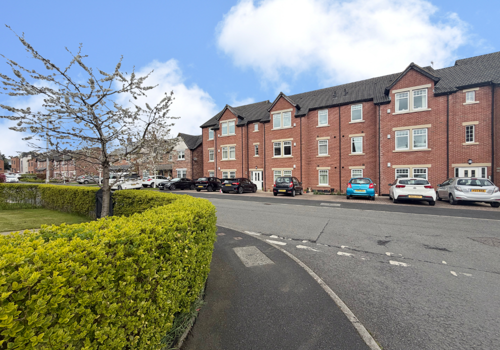 2 bed flat for sale42 Turnstone Drive, Carlisle CA2