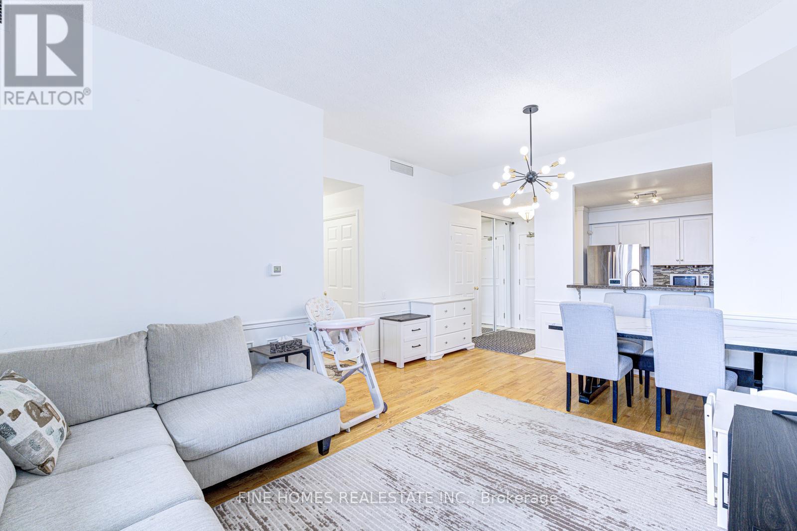 1 Emerald Lane, Vaughan, ON, L4J8N2 photo 5