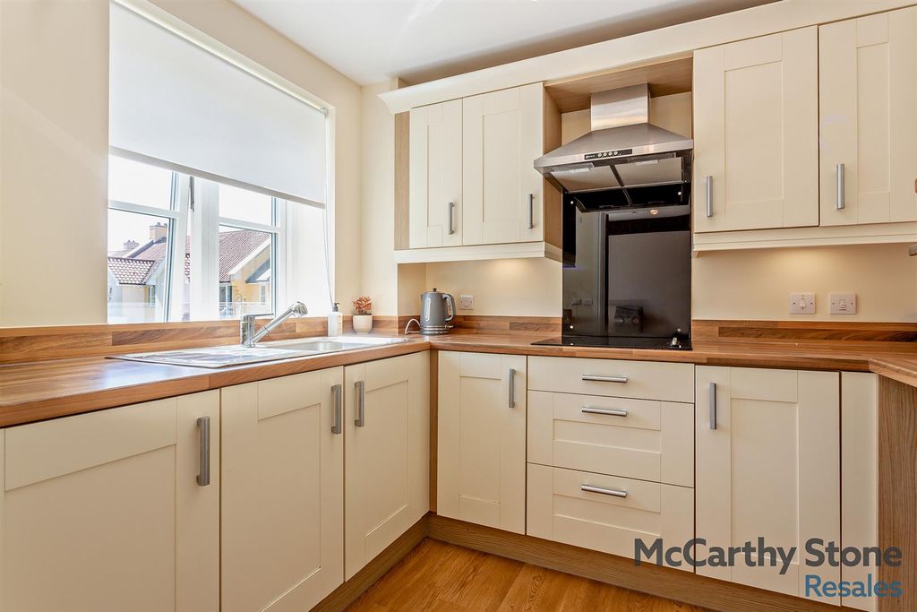 Additional image 3 of 1 bed flat for saleBarnhill Court, Barnhill Road, Chipping Sodbury, Bristol BS37