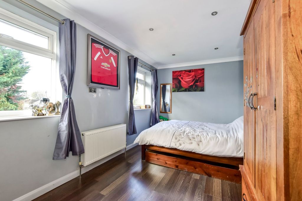 Additional image 20 of 4 bed detached house for saleGreenways, Abbots Langley WD5