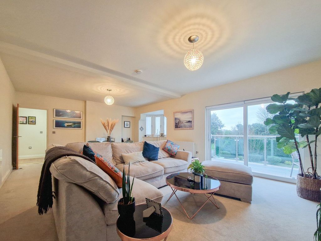Additional image 11 of 3 bed flat for sale4 Cartref Apartments, St Saviour JE2