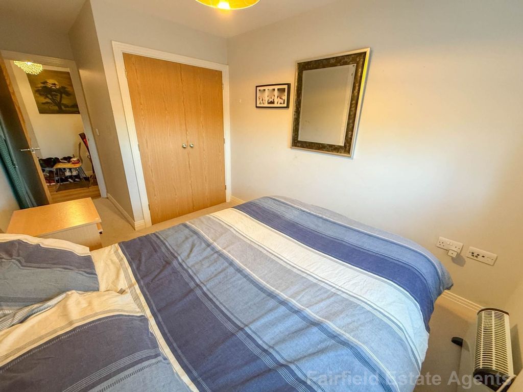 Additional image 10 of 2 bed flat for saleGibbs Couch, Carpenders Park, Watford WD19
