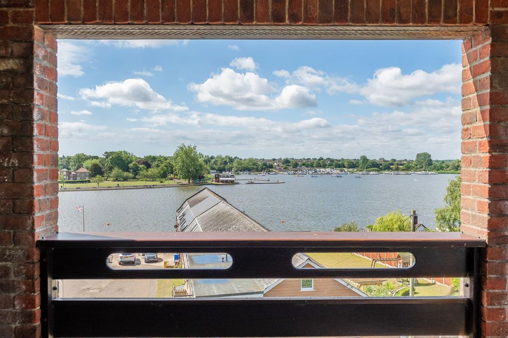 Additional image 11 of 3 bed flat for saleMaltsters Way, Oulton Broad NR32
