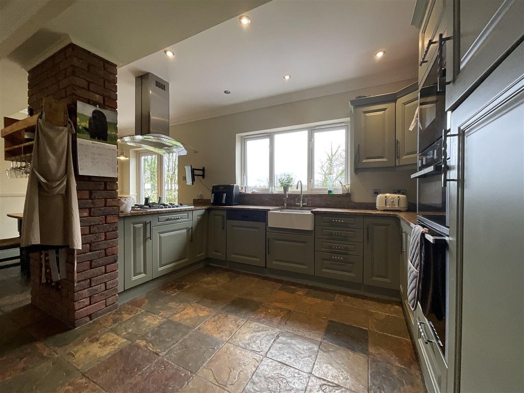 Additional image 16 of 5 bed detached house for saleBonllwyn, Ammanford SA18
