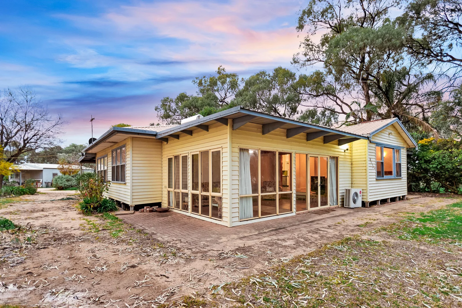 Additional image 2 of 152 Cadell Street, Wentworth NSW 2648