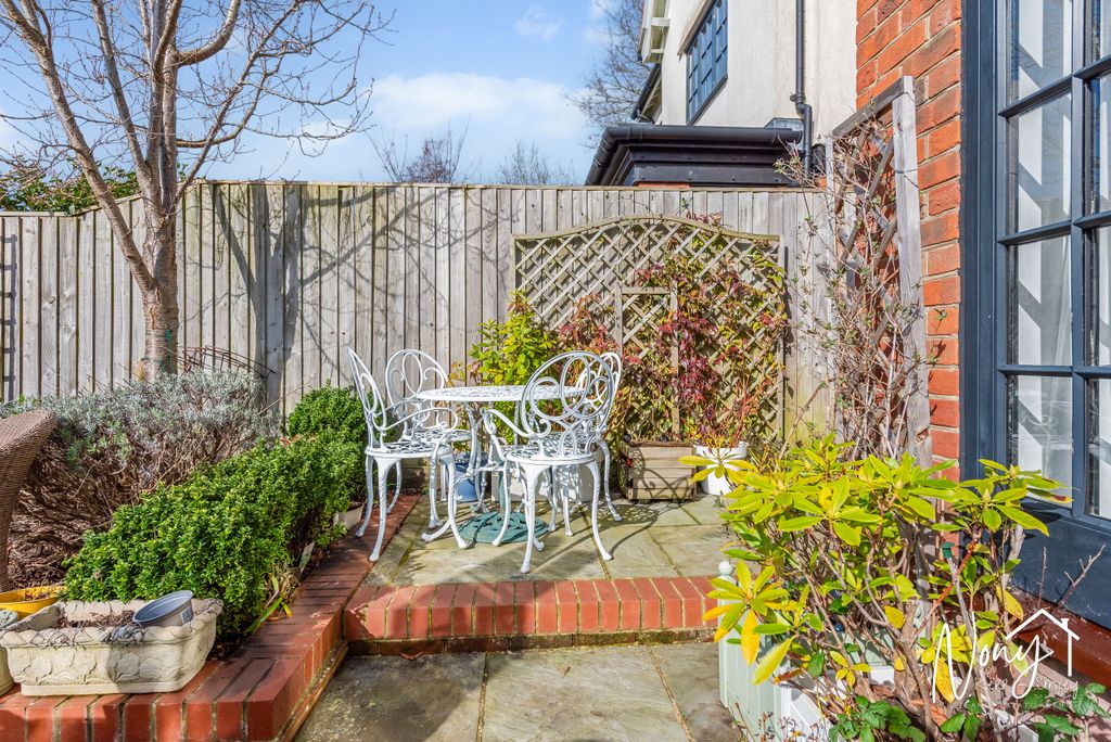 Additional image 33 of 4 bed detached house for saleStiles Yard, Alresford SO24