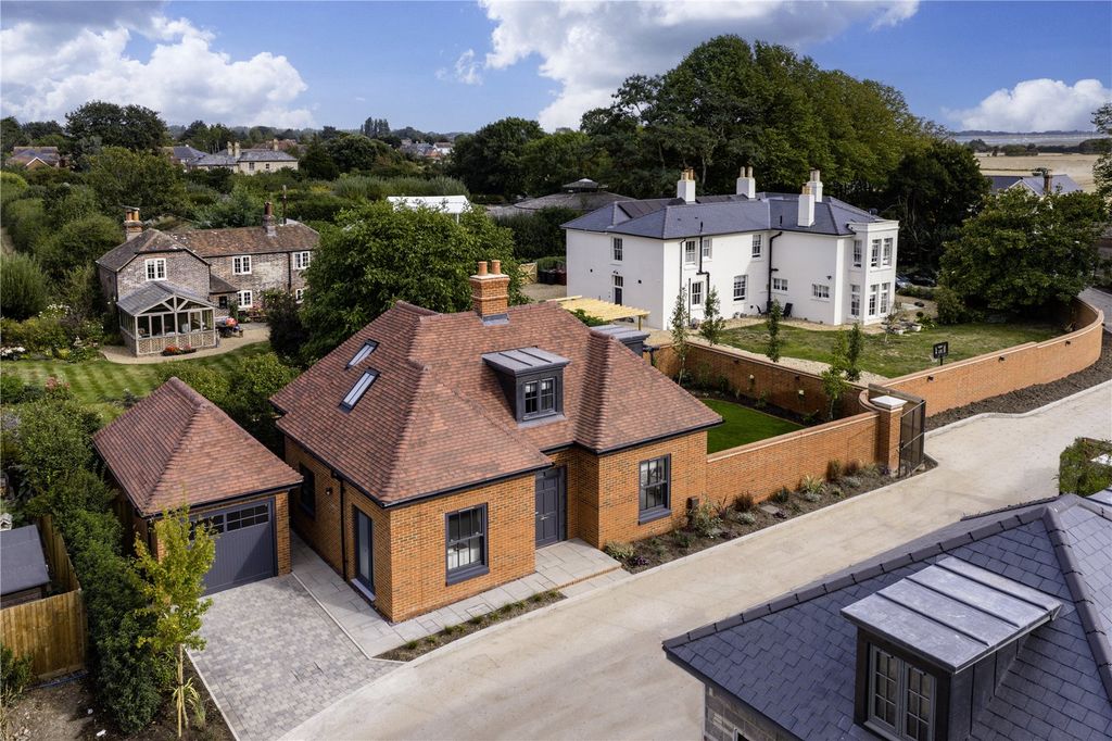 Additional image 2 of 2 bed detached house for saleThe Gatehouse, Millwood, Emsworth, West Sussex PO10