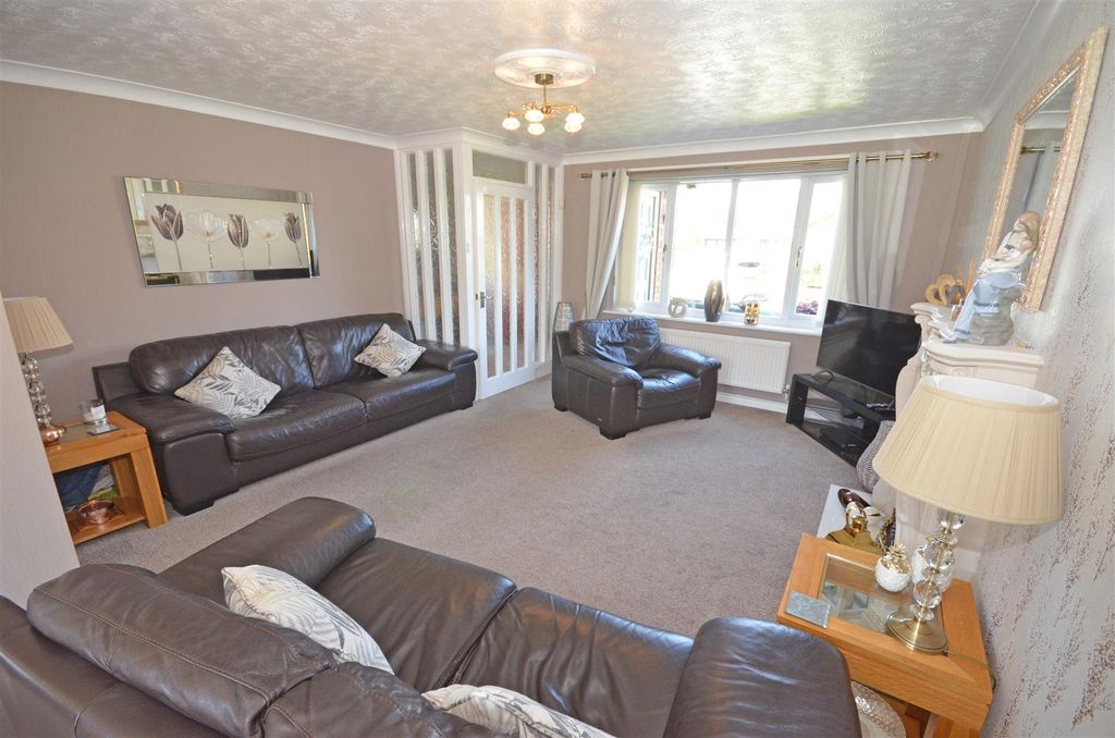 Additional image 3 of 4 bed detached house for saleLarkfield Close, Ashton-Under-Lyne OL7