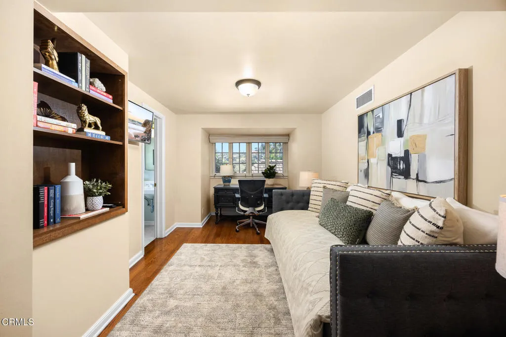 Additional image 31 of 555 Meadow Grove Street, La Canada Flintridge, CA 91011