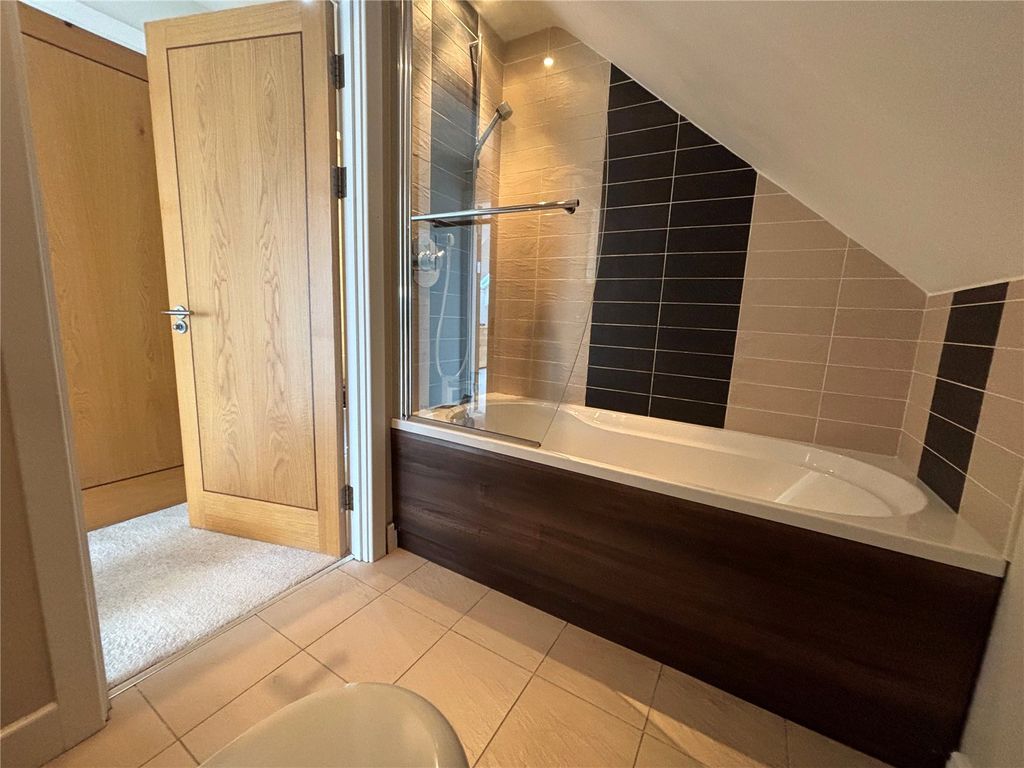 Additional image 12 of 2 bed flat for salePark Avenue, Sticklepath, Barnstaple, Devon EX31