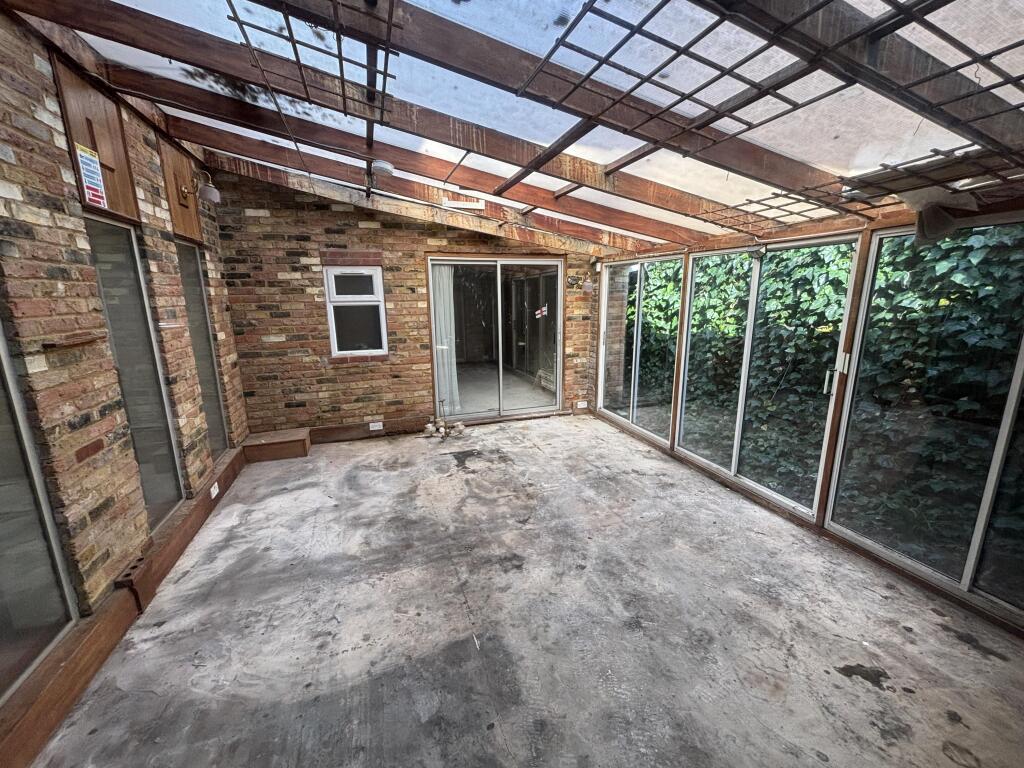 Additional image 4 of 84 Mount Pleasant Lane, Bricket Wood, St. Albans, Hertfordshire, AL2