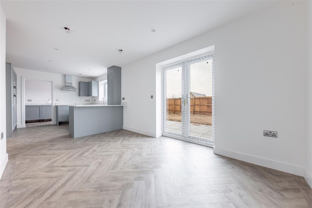 Additional image 2 of 4 bed detached house for saleSchool Close, London Road, Attleborough NR17