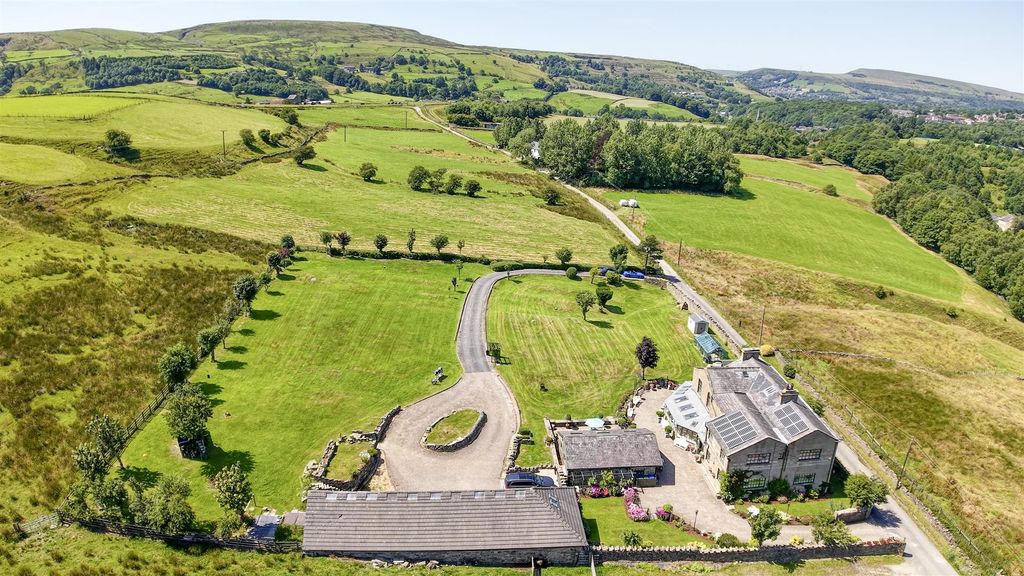 8 bed detached house for saleBrandwood House, Royds Road, Stacksteads, Rossendale - 8 Bed 5, 200Sqft Home + 3, 600 Outbuildings OL13