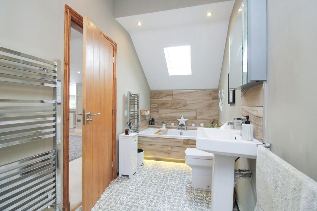 Additional image 20 of 5 bed detached house for saleChurch Wynd, Burneston, North Yorkshire DL8