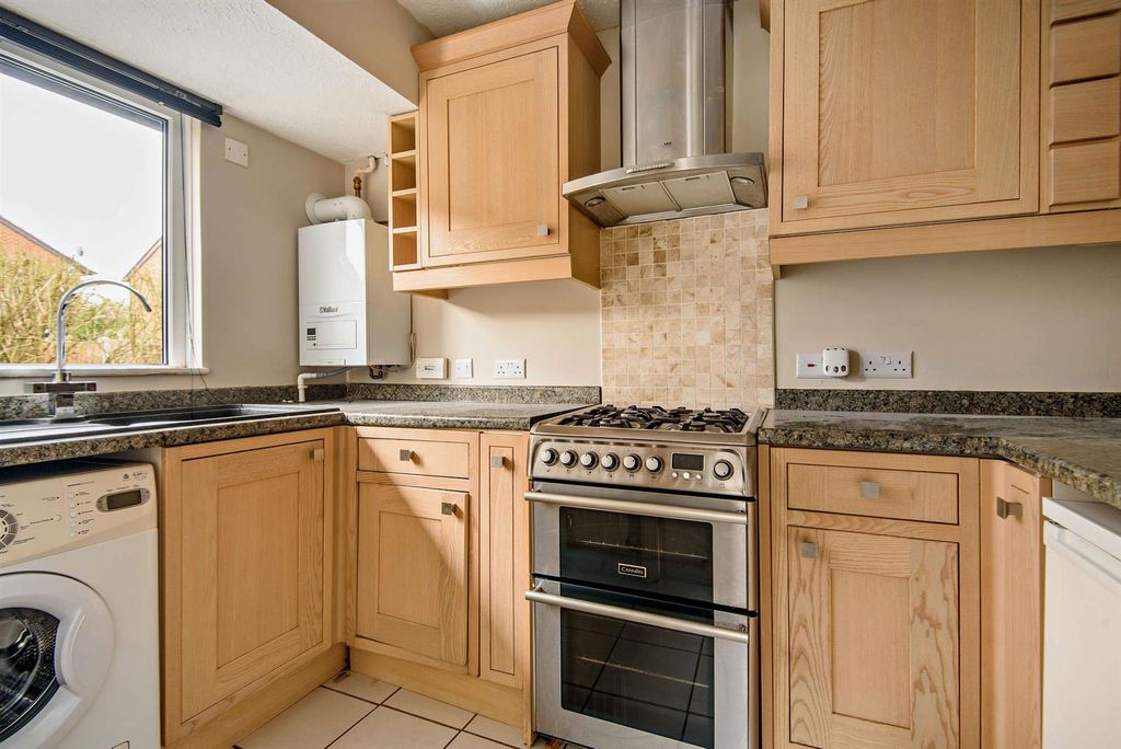 Additional image 4 of 1 bed end terrace house for saleLittlemead, Woking GU21