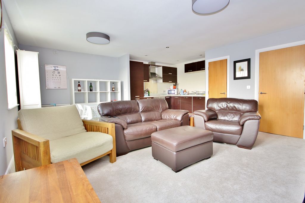 Additional image 4 of 2 bed flat for saleGoldsworth Road, Woking, Surrey GU21