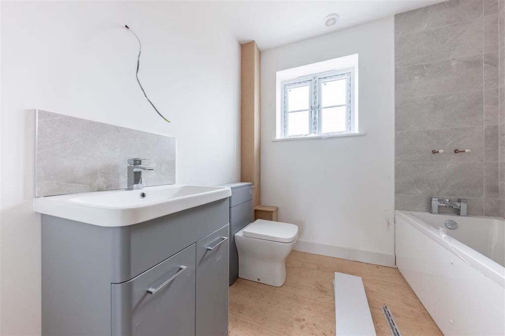 Additional image 16 of 4 bed detached house for saleSchool Close, London Road, Attleborough NR17