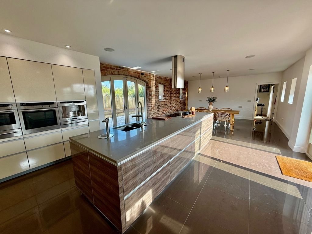 Additional image 5 of 4 bed barn conversion for saleHigh Street, Castle Donington DE74
