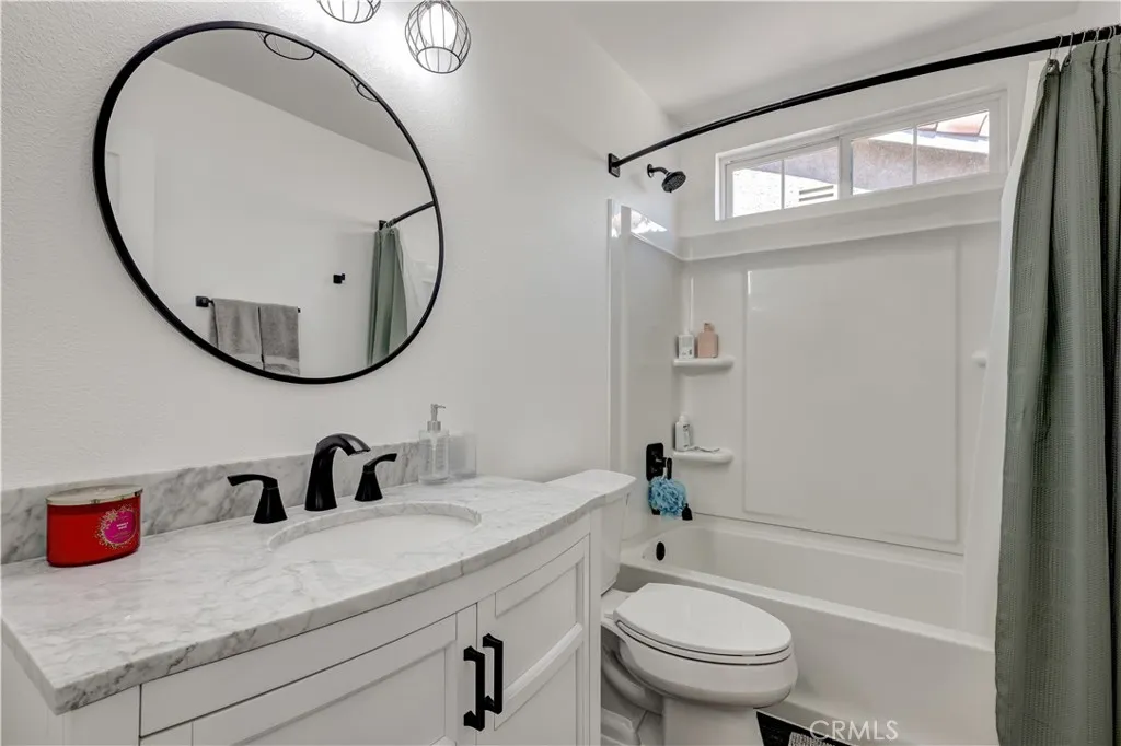 Additional image 83 of 28102 Bobwhite Cir Unit 3, Saugus, CA 91350