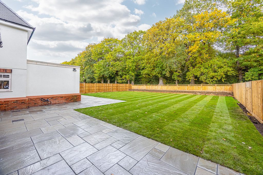 Additional image 45 of 6 bed detached house for saleNashlea Farm, Poors Lane North, Benfleet SS7