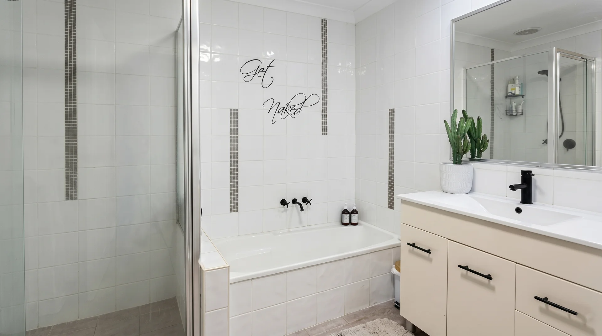 Additional image 9 of 30/6 Eshelby Drive, Cannonvale QLD 4802