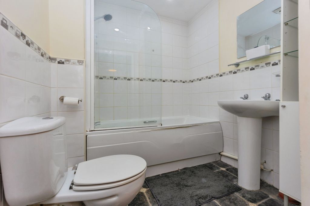 Additional image 10 of 2 bed flat for saleWelbeck Street South, Ashton-Under-Lyne OL7