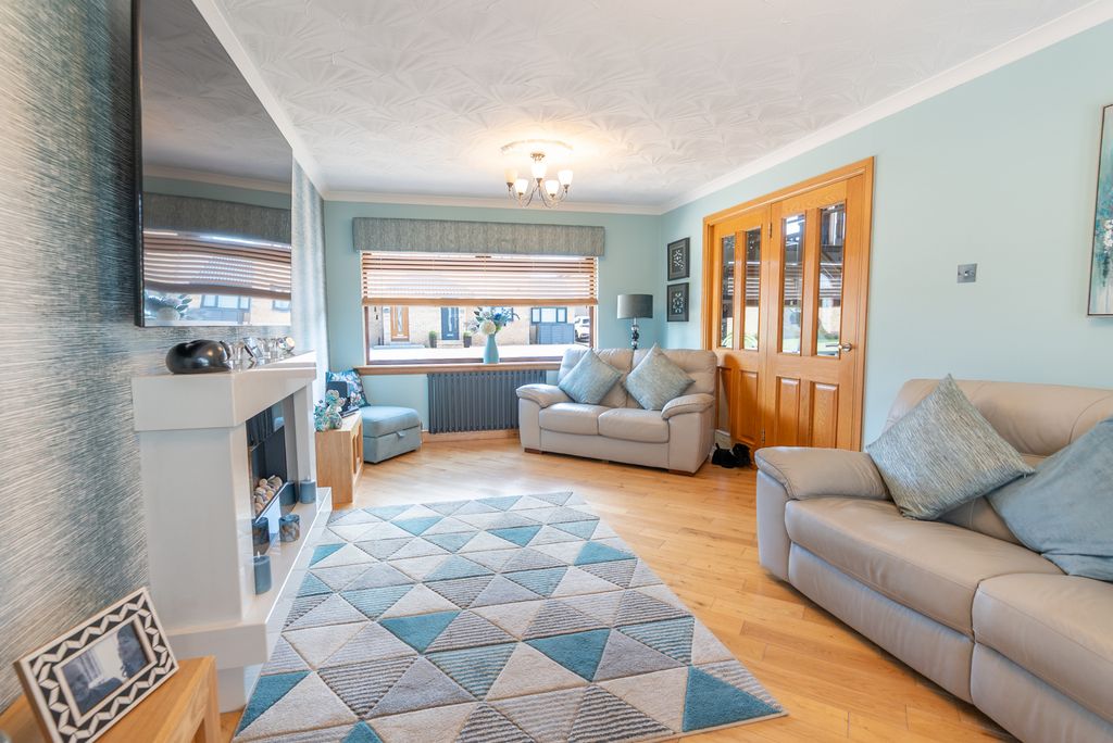 Additional image 3 of 4 bed detached house for saleCochrane Street, Bellshill ML4