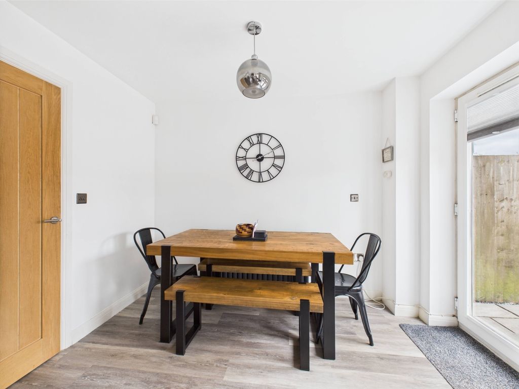 Additional image 3 of 4 bed terraced house for salePark Square, Ashton-Under-Lyne OL6