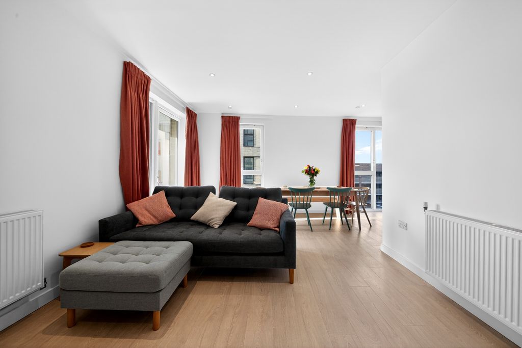 Additional image 7 of 3 bed flat for sale3 Kings Hill, Barking IG11