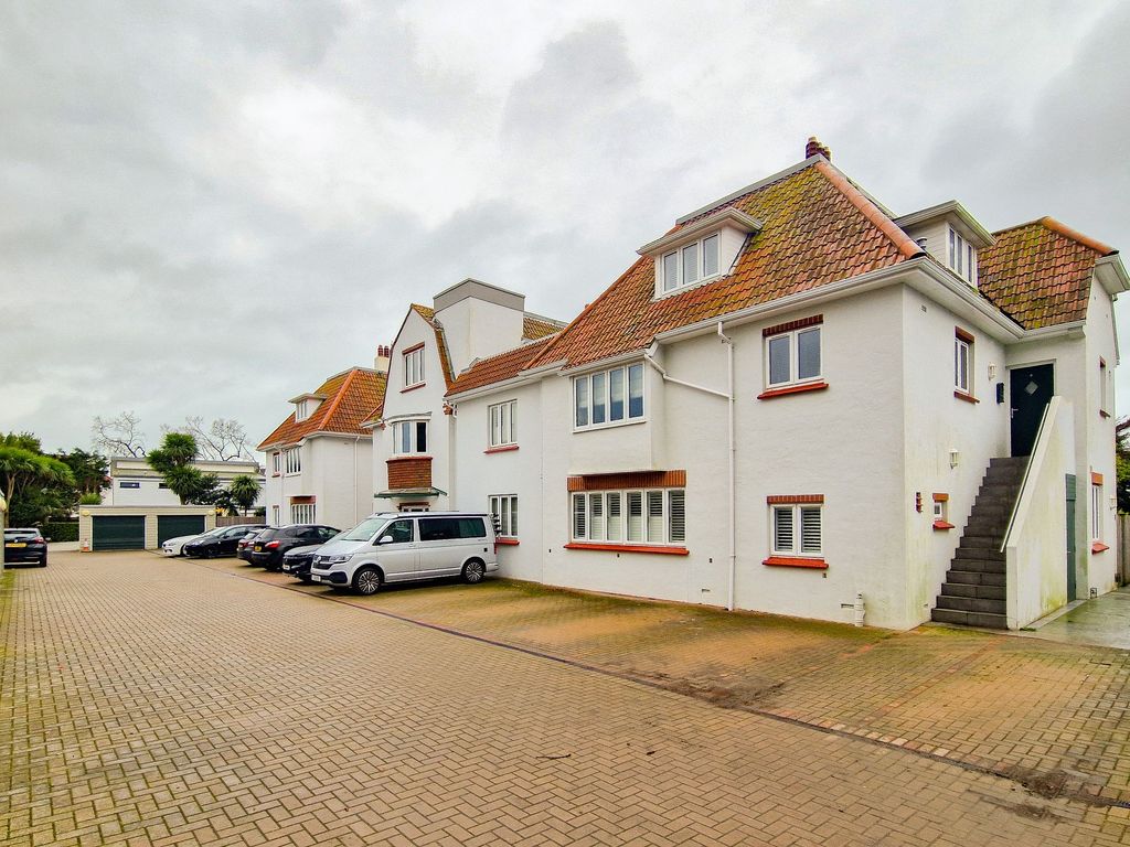 Additional image 28 of 3 bed flat for sale4 Cartref Apartments, St Saviour JE2