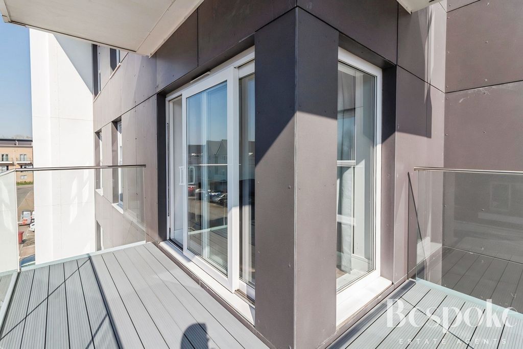 Additional image 17 of 2 bed flat for saleFairhaven Drive, Reading RG2