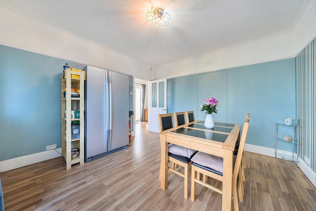 Additional image 4 of 4 bed semi-detached house for saleGlynde Road, Bexleyheath DA7
