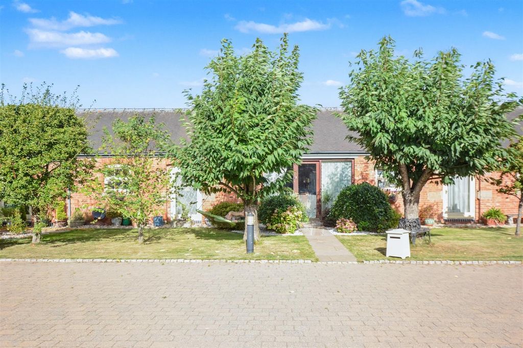 Additional image 34 of 3 bed bungalow for saleHome Farm Courtyard, Castle Donington DE74