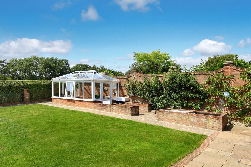 Additional image 27 of 6 bed detached house for salePriests Paddock, Knotty Green, Beaconsfield, Buckinghamshire HP9