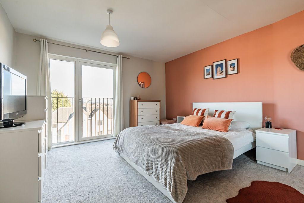 Additional image 6 of 2 bed flat for saleBroomview Path, Edinburgh EH11