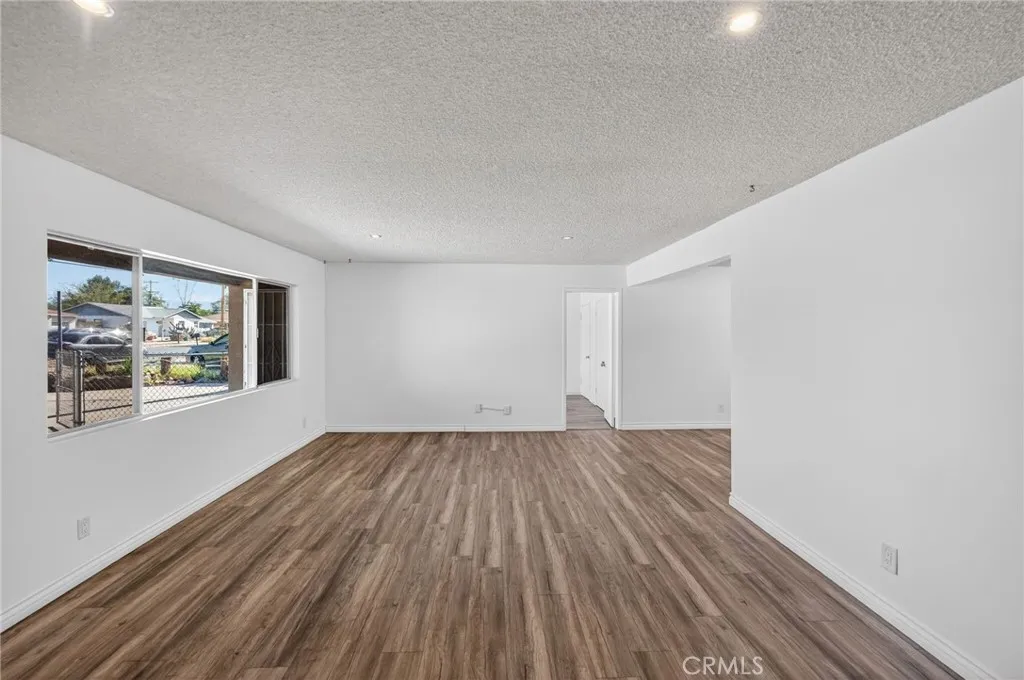 Additional image 7 of 291 W Whittier Ave, Hemet, CA 92543