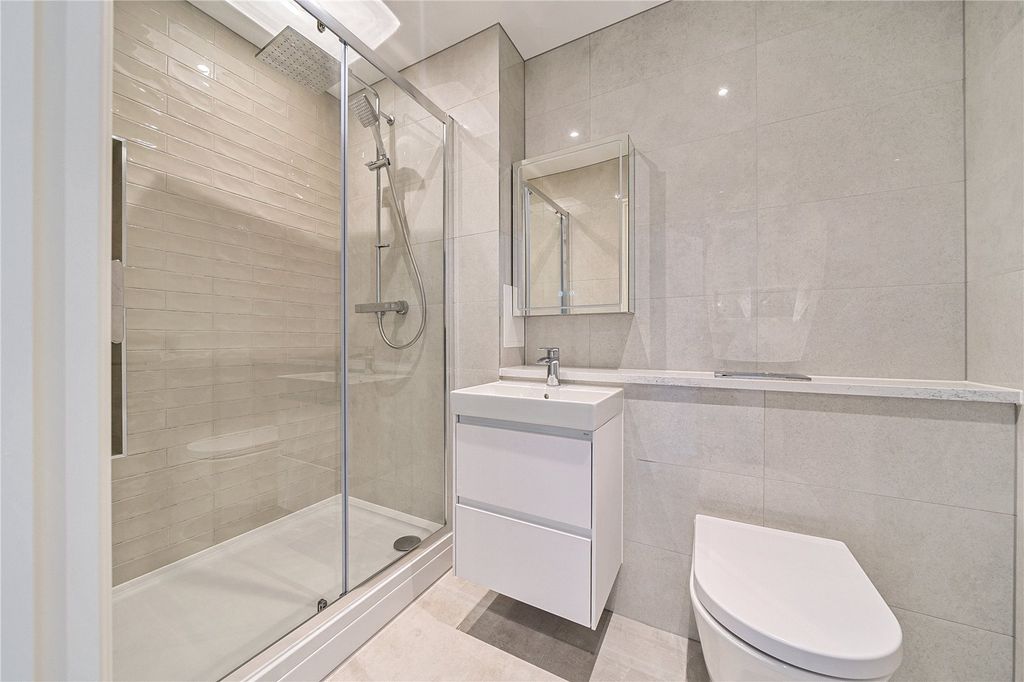 Additional image 7 of 2 bed flat for saleBromley Road, Beckenham BR3