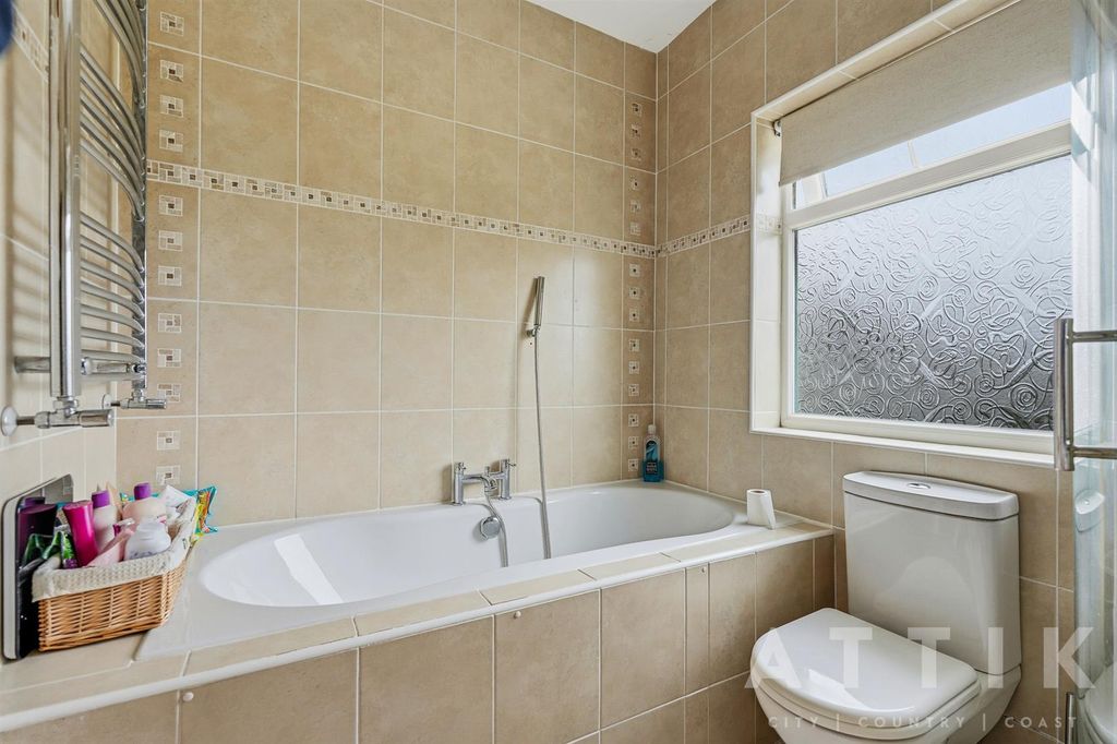 Additional image 7 of 3 bed semi-detached house for saleUpper Avenue, Halesworth IP19