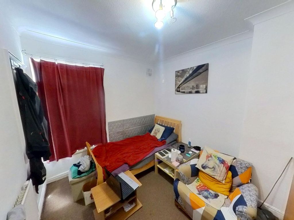 Additional image 6 of 2 bed terraced house for saleDerwent Avenue, Hampshire Street, Hull HU4
