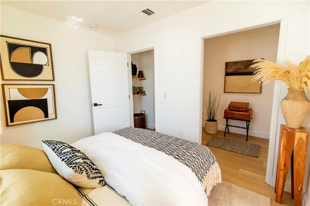 Additional image 17 of 10816 Calvert St, North Hollywood, CA 91606