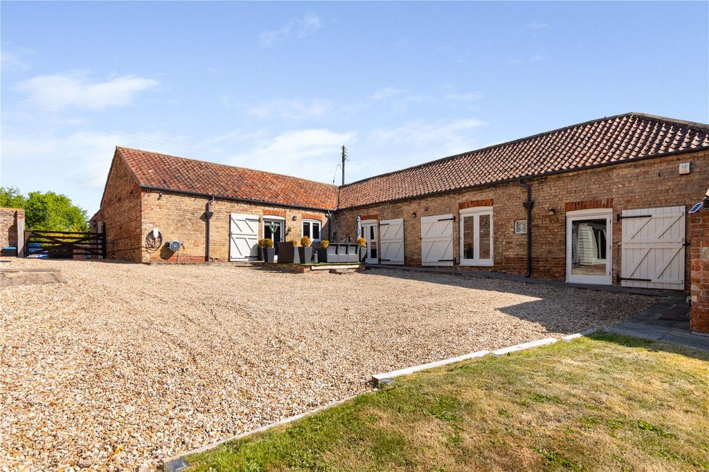 Additional image 37 of 5 bed bungalow for saleLincoln Road, Welton Le Wold, Louth, Lincolnshire LN11