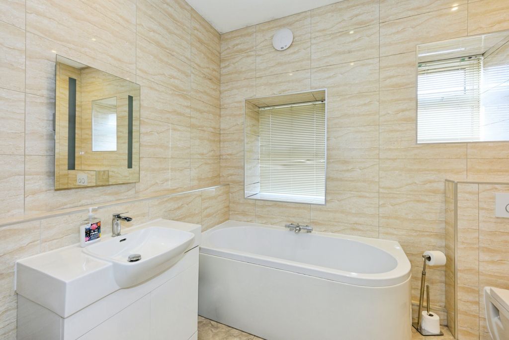 Additional image 15 of 2 bed flat for saleSouthey Street, Keswick CA12