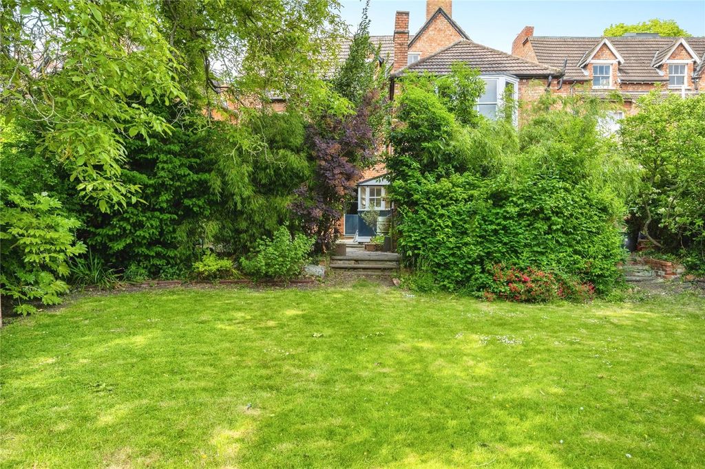 Additional image 31 of 11 bed detached house for saleLansdowne Road, Bedford, Bedfordshire MK40